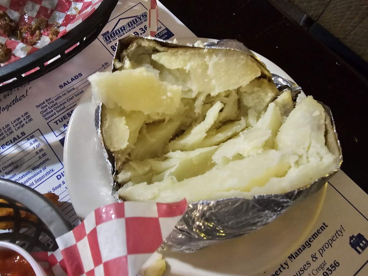 Pioneer Restaurant & Lounge-6