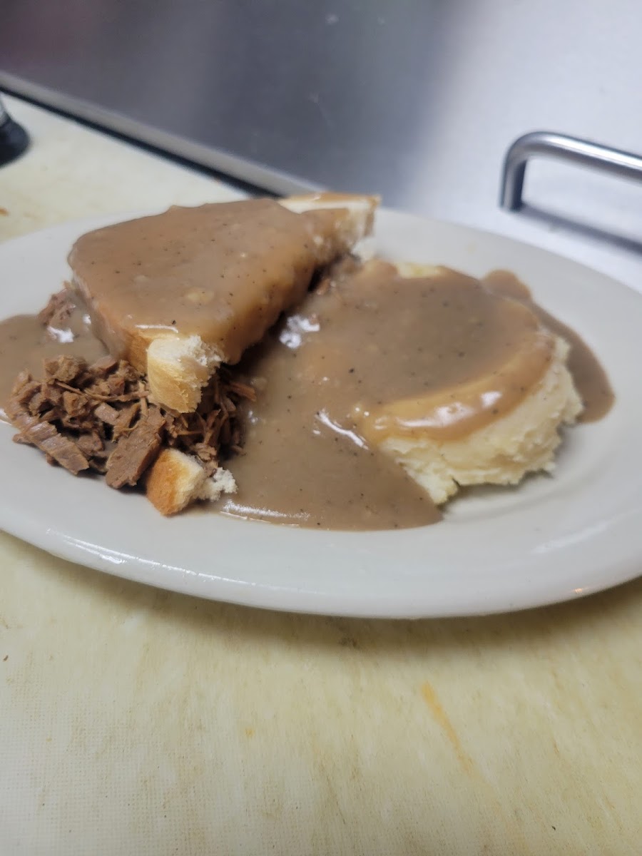 Pioneer Restaurant & Lounge-7